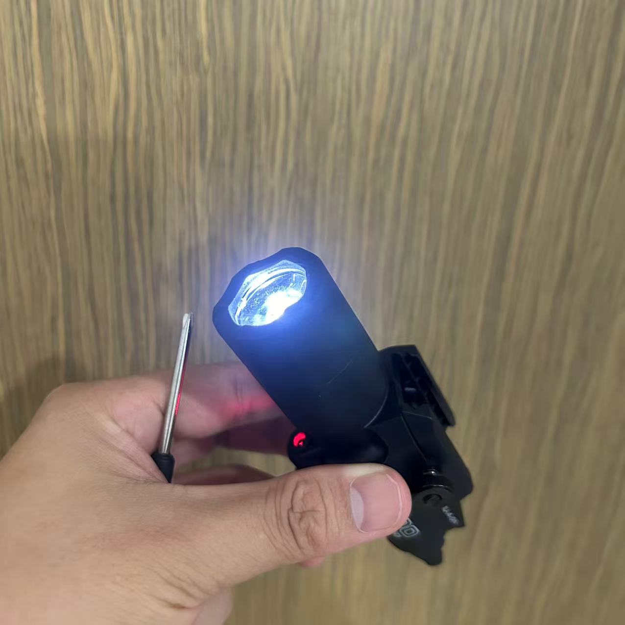 X400U Tactische Infrarood Lase - Industrial Laser Gun recensie en prijs